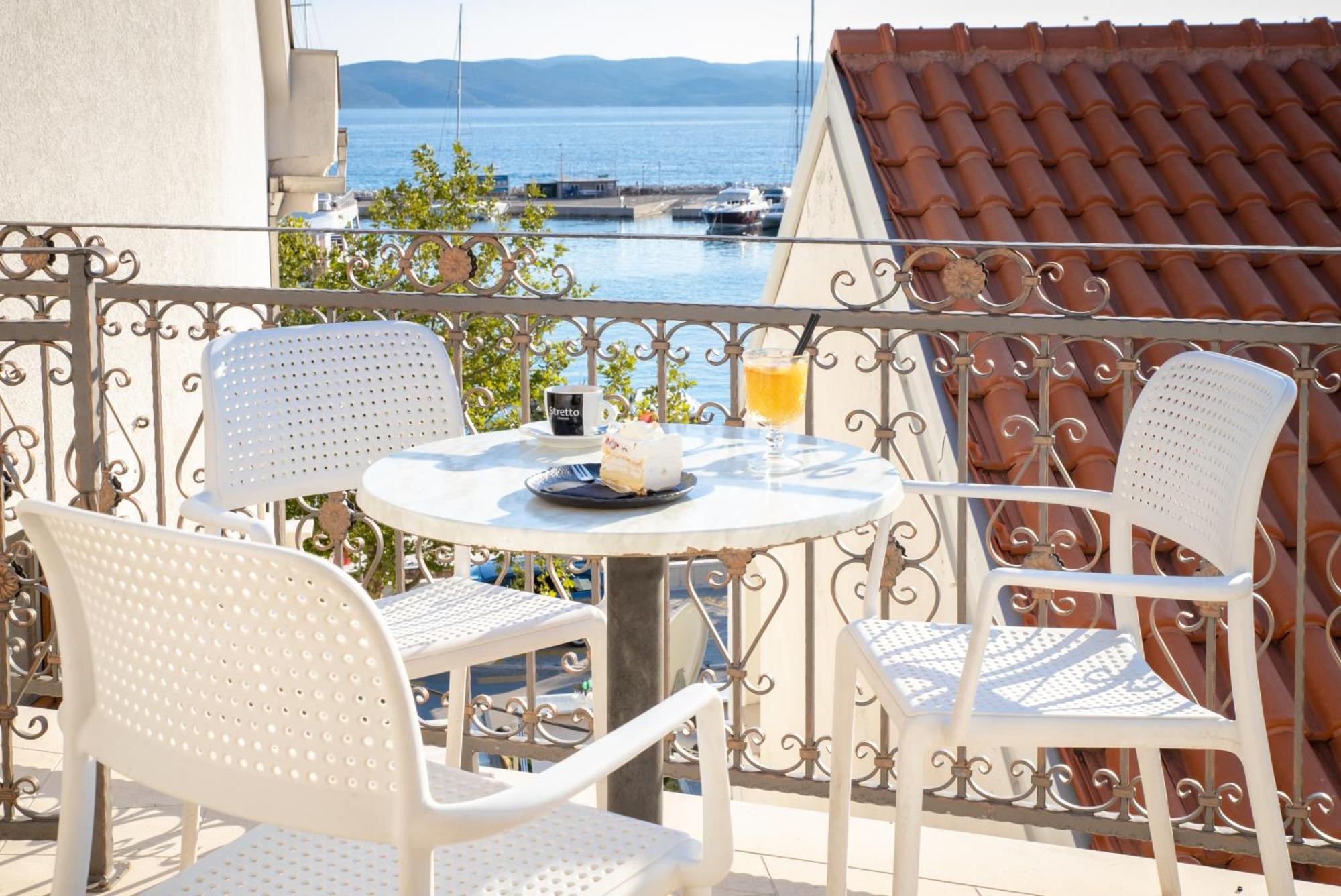 Bed & Breakfast Portun In The Center Башка-Вода Экстерьер фото
